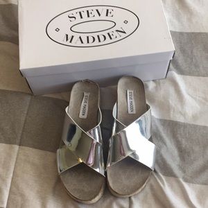 Steve Madden - Hassie Silver Flatform Sandals